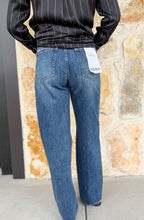 Load image into Gallery viewer, Tate High Rise Bowed Wide Leg Jean
