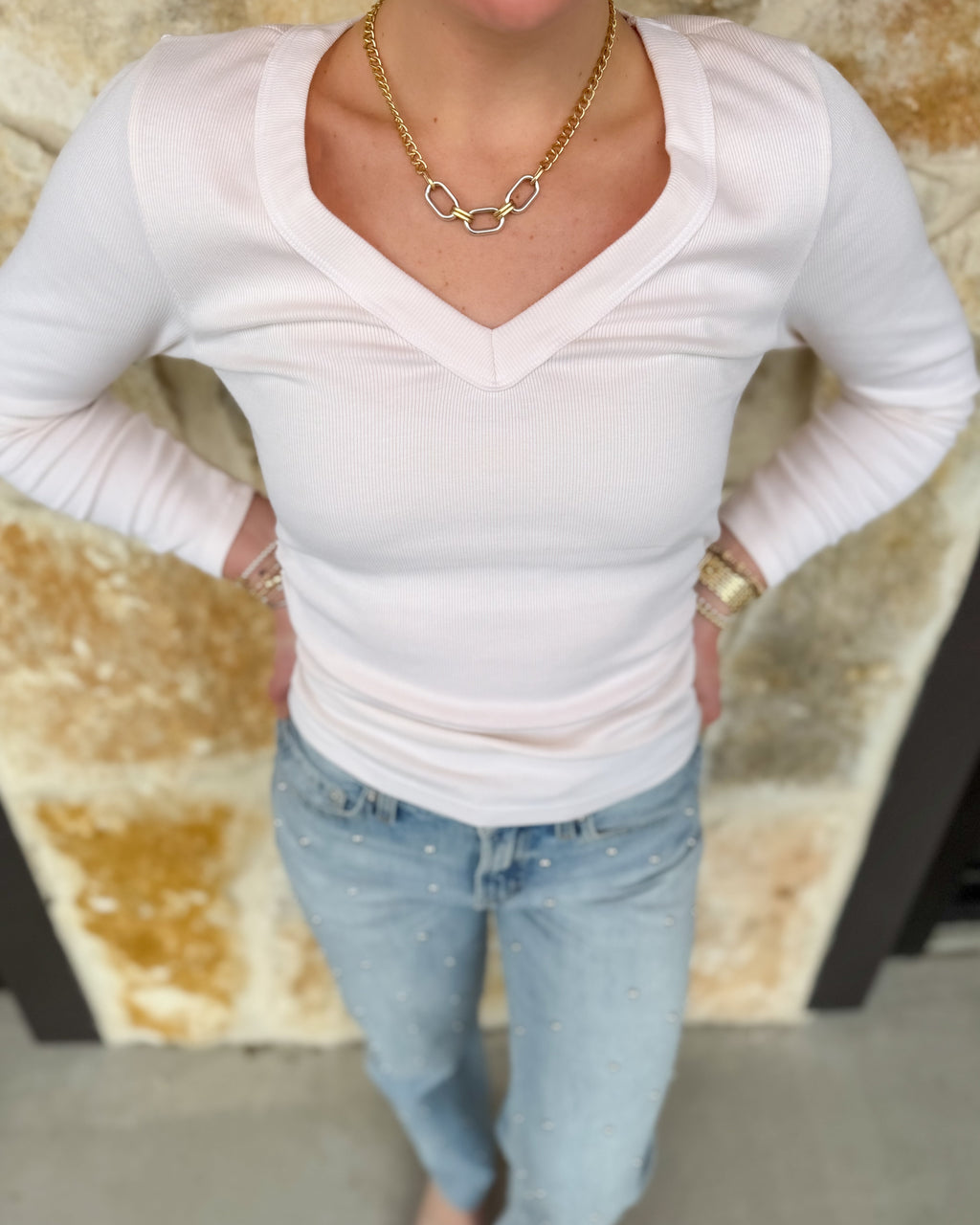 Enid 3/4 Sleeve V-Neck Tee- Chalk