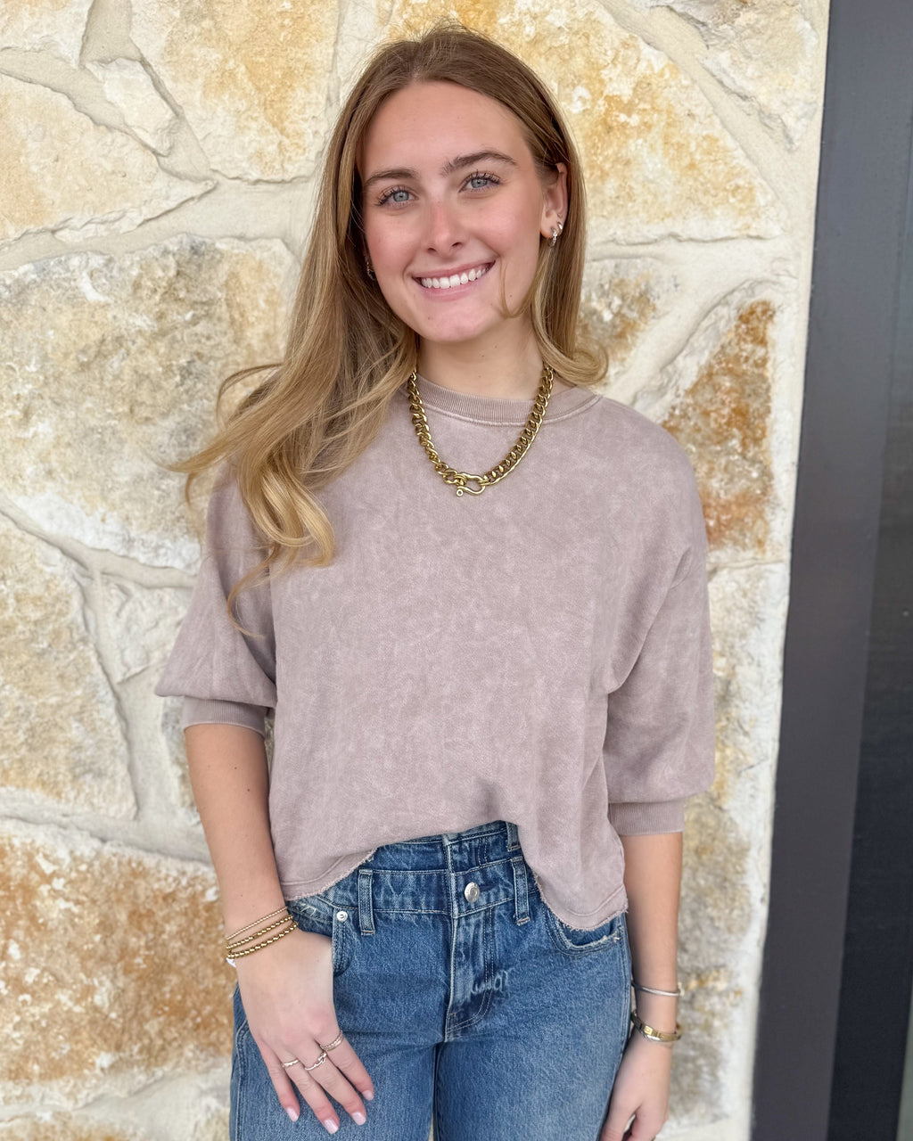 Julia Short Sleeve Sweatshirt- Macadamia