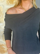 Load image into Gallery viewer, Off the shoulder sweater
